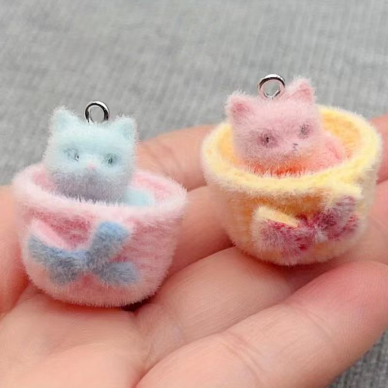 4 Stück 3D-Plüsch-Katzenanhäng – Jewelry Making Bewertung und Preis