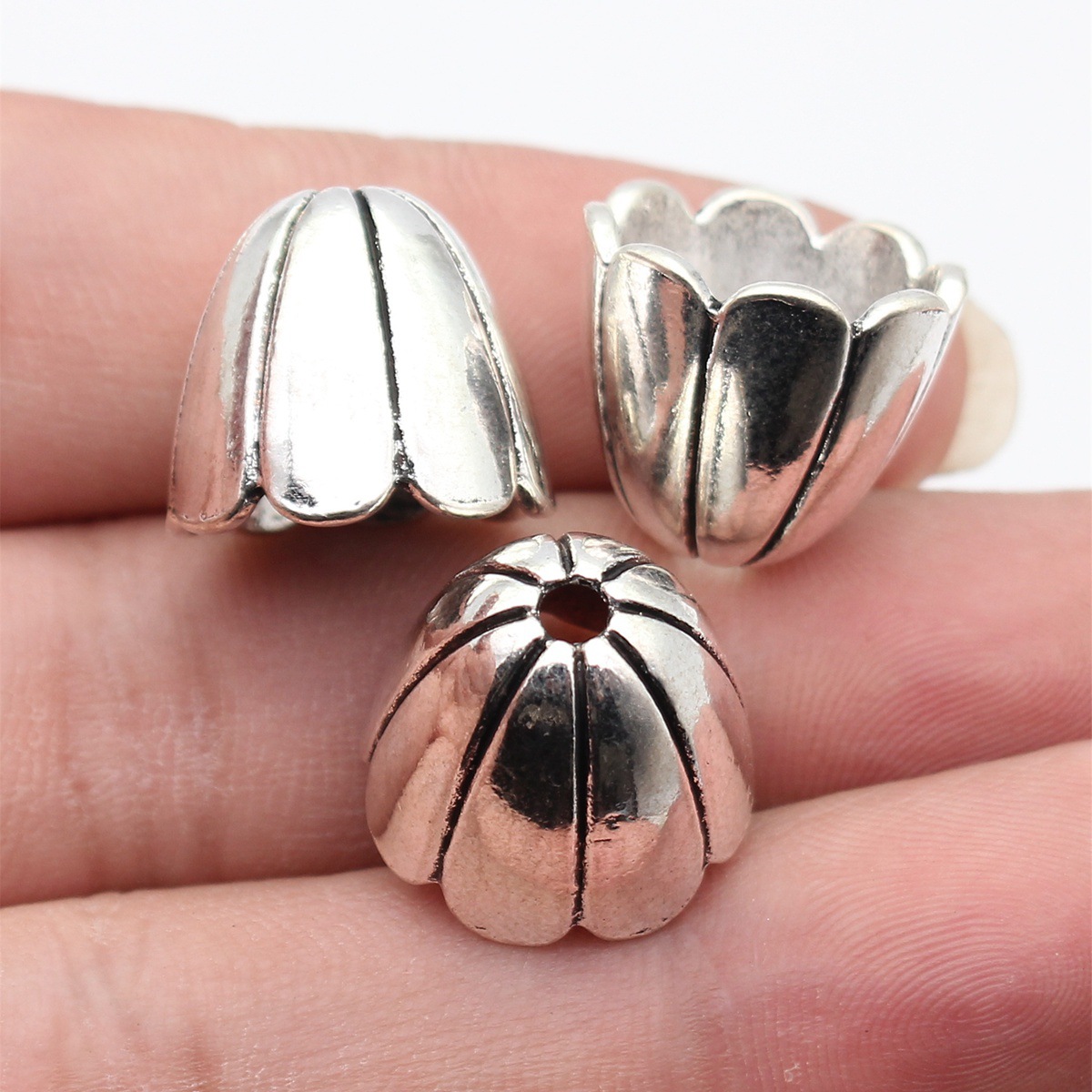 Große Übergroße Blumenkappen-A – Bead Cap Flower Bewertung und Preis